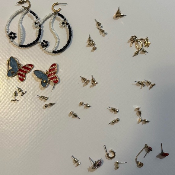 Earring bundle - Picture 3 of 3